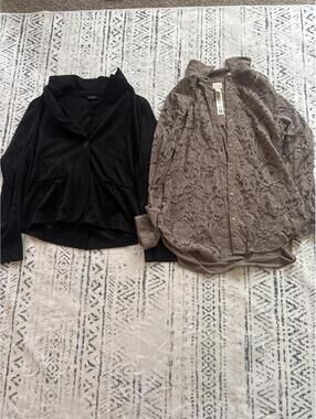 LABIJOU Women's XL Black Button-Up Top & Taupe Lace Overlay Shirt